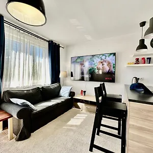 Neon 2 - Fast Wifi 70'tv Netflix Hbo Max Appletv+ Warszawa