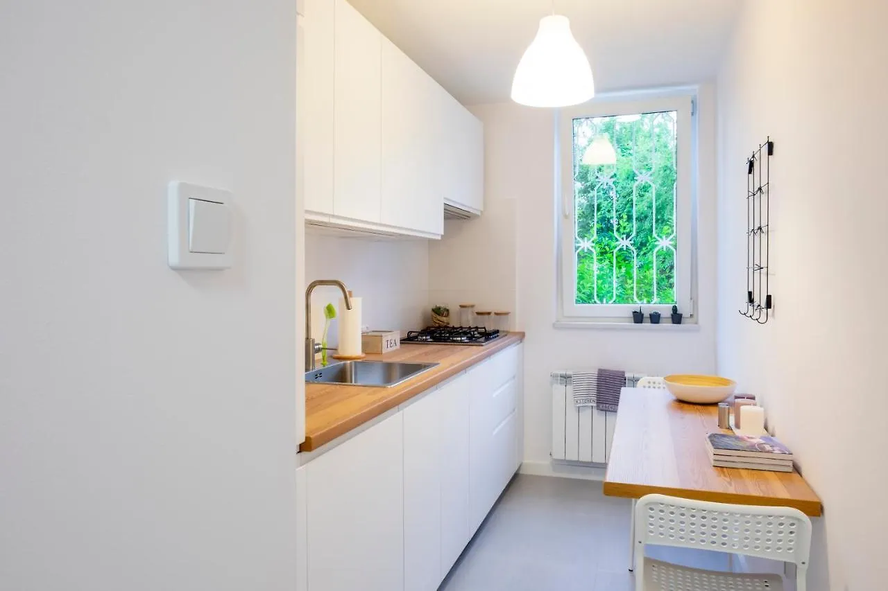 Cristine Apartment Warszawa Polska